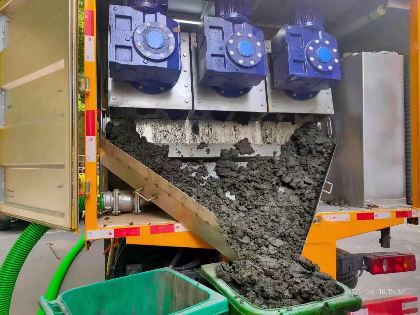 龙华山办事处化粪池清掏城市维护站-泥浆净化干湿分离处理